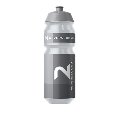 Neversecond water bottle 750 ml